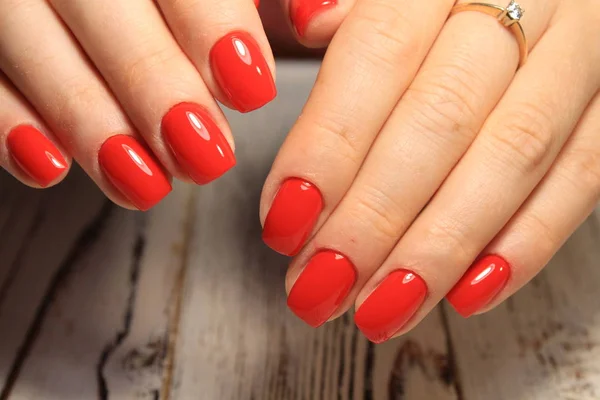 Belle Manucure Rouge Des Ongles Sur Fond Texture Mode — Photo