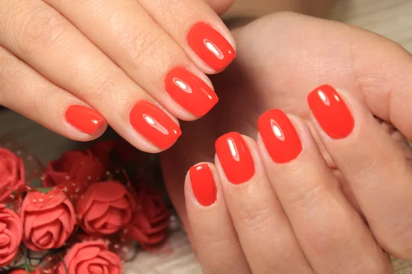 Modny Manicure Czerwony Długo Piękne Paznokcie — Zdjęcie stockowe