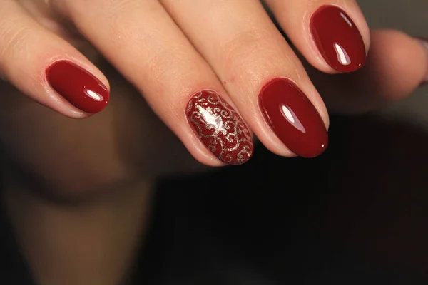 Manicure Moda Czerwony Piękne Kobiece Dłonie — Zdjęcie stockowe