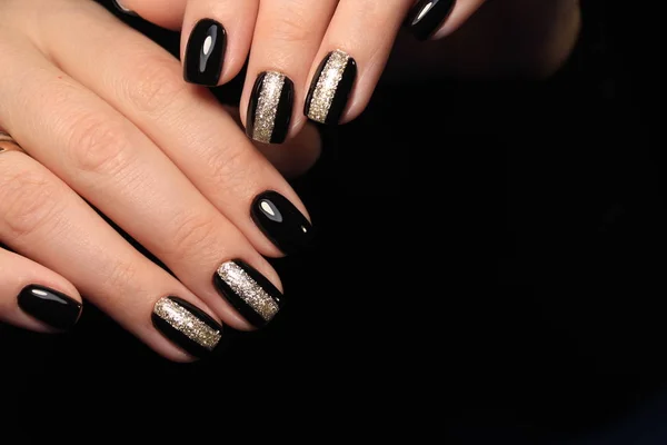 Uñas Negras Largas Con Hermoso Diseño Moda —  Fotos de Stock