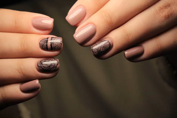 Manicure Moda Różowy Piękne Kobiece Dłonie — Zdjęcie stockowe