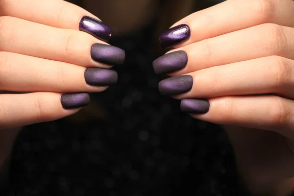 Manucure Ongles Mode Sur Belles Mains Féminines — Photo