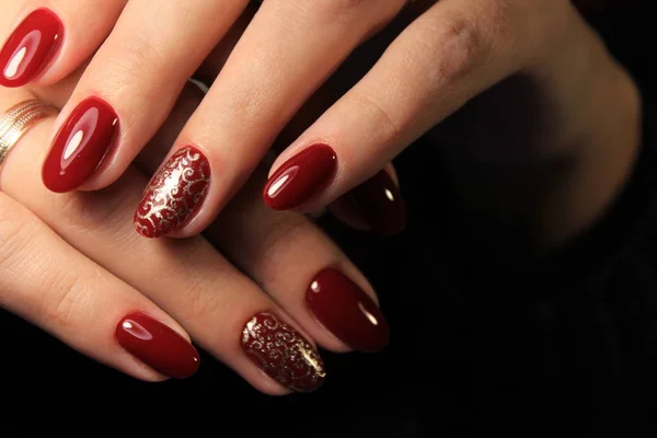 Manicure Unghie Lunghe Con Bel Design Alla Moda — Foto Stock