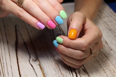 güzel manikür tasarım şık bir arka plan üzerinde