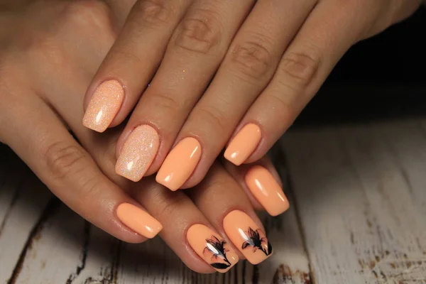 Mooie Lichte Manicure Een Gestructureerde Trendy Achtergrond — Stockfoto