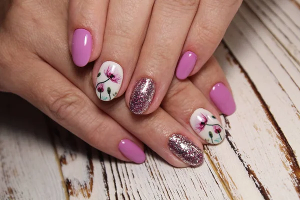 Glamoureuze Roze Manicure Mooie Vrouwelijke Handen — Stockfoto