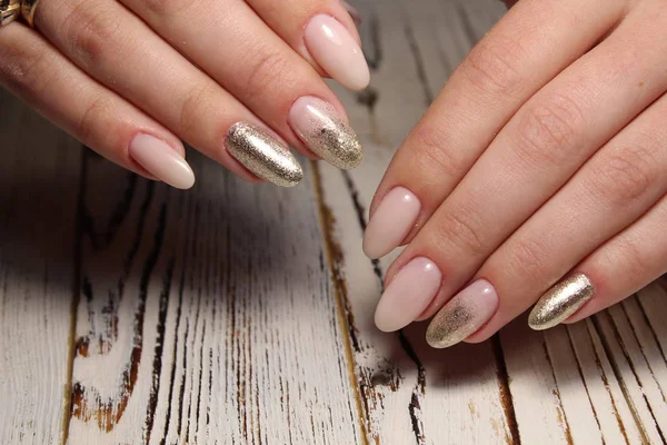 Uñas Manicura Moda Sobre Fondo Textural Blanco — Foto de Stock