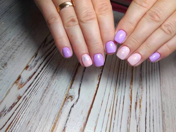 Uñas Manicura Moda Sobre Fondo Textural Blanco — Foto de Stock