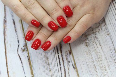 güzel jel cila manikür moda dokulu bir arka plan üzerinde
