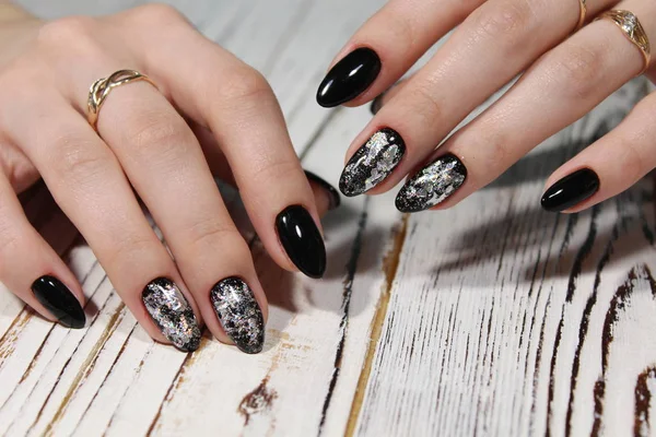 Elegante Manicure Unghie Colore Nero Argento — Foto Stock