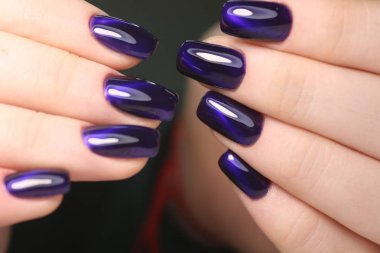 göz alıcı manikür çivi güzel eller üzerinde