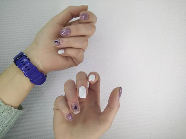 Bela manicure de arte de unhas — Fotografia de Stock