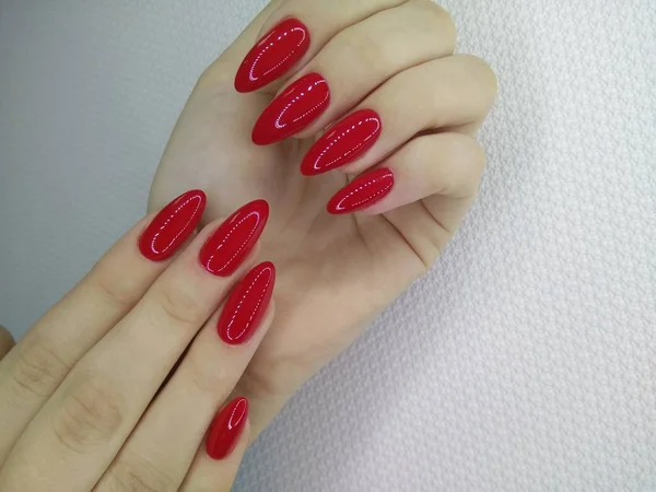 Sexy manicura roja —  Fotos de Stock