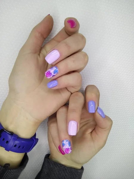 Mooie roze nagels — Stockfoto