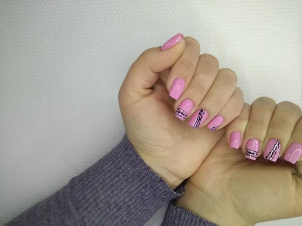 아름다운 핑크 손톱 — 스톡 사진