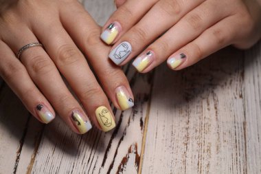 çivi güzel manikür