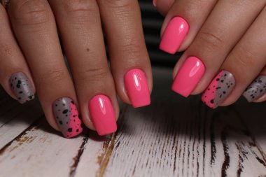 Güzel tırnaklara manikür tasarımı