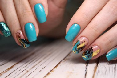 Güzel tırnaklara manikür tasarımı