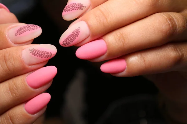 Fashion manicure of nails on a beautiful background — Stock Photo, Image