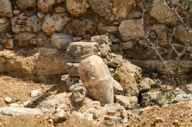 Taş duvar, Shiloh, İsrail'in arkeolojik park yakınındaki eski sürahi