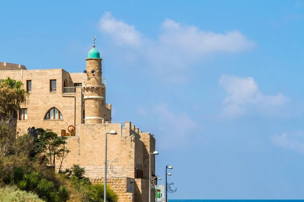 Al-bahr Moschee oder Meeres-Moschee in alten jaffa, israel — Stockfoto