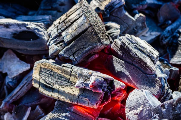 Träkol Bränning Grillen Glödande Kol — Stockfoto