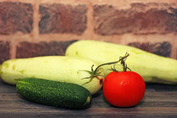 sebze: domates, salatalık ve kabak