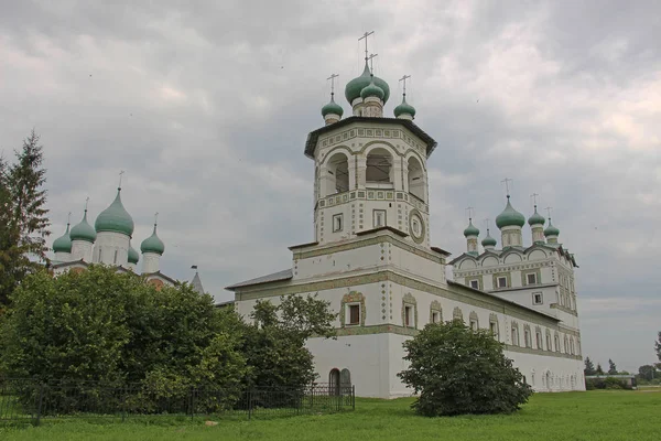 Rusia Monasterio Ortodoxo Fondo Cielo Tormentoso — Foto de Stock