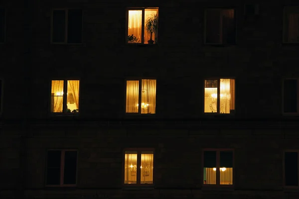 ışıklı gece windows evlerin