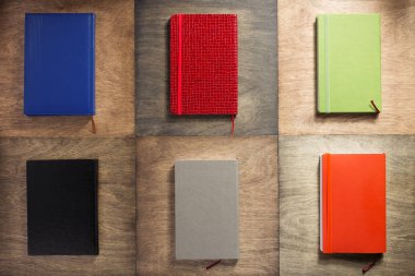 Defter ve ahşap arka plan, Not defteri