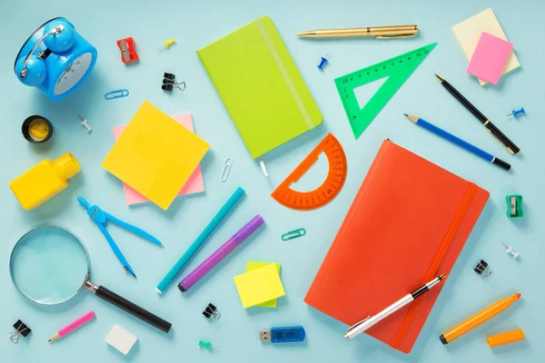 Notebook School Accessoires Aan Abstracte Achtergrond Oppervlak — Stockfoto