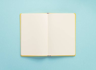 Not defteri veya arka plan yüzeyde defter