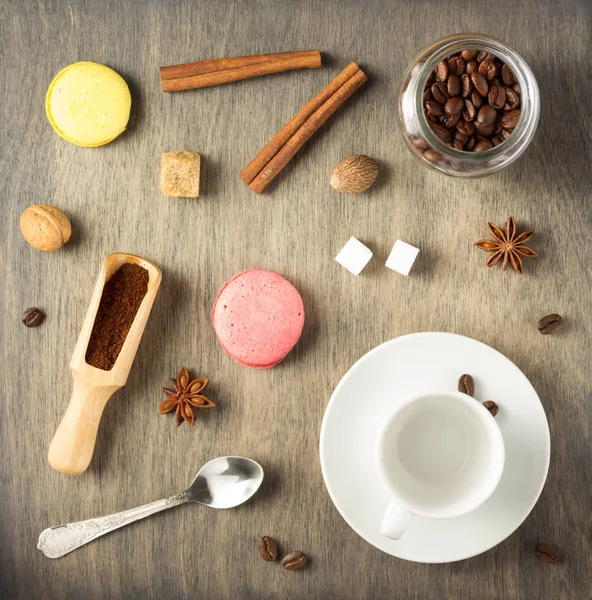 Cup Coffee Beans Wooden Background Top View — Stock Photo, Image