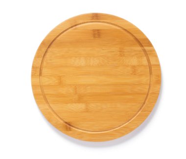 Beyaz arka plan, üstten görünüm, ahşap pizza veya ekmek kesme tahtası