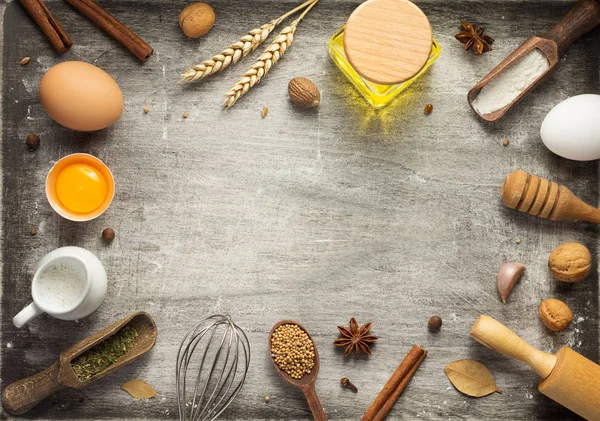 Pieczywo i chleb składniki na drewno — Zdjęcie stockowe