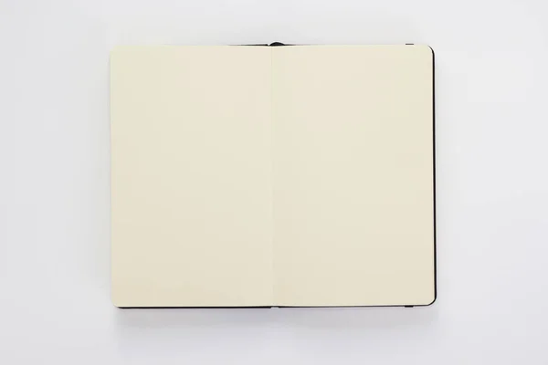 Notebook su sfondo bianco — Foto Stock