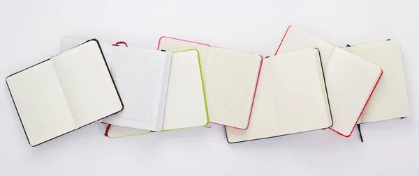 Notebook papier na białym tle — Zdjęcie stockowe