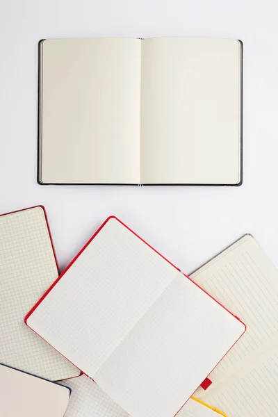 Papper anteckningsbok och note pad — Stockfoto