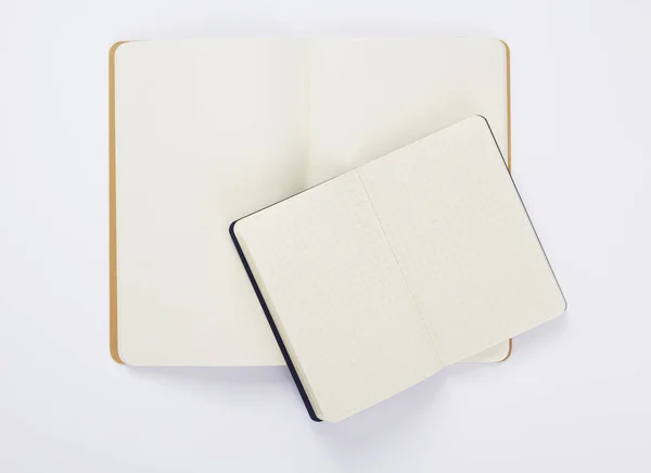 Notebook no fundo branco — Fotografia de Stock