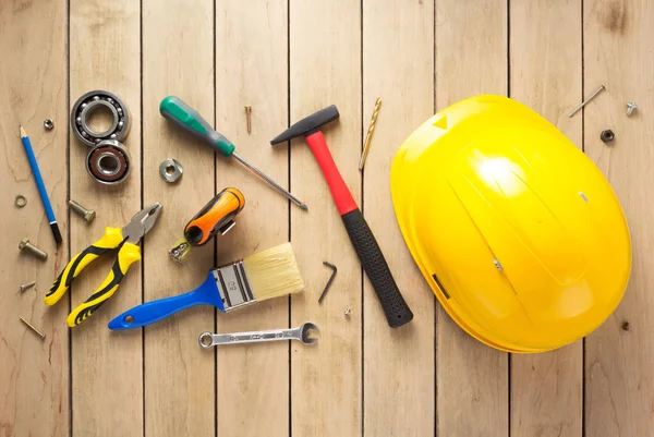 araçları ve aletleri ahşap arka plan, set