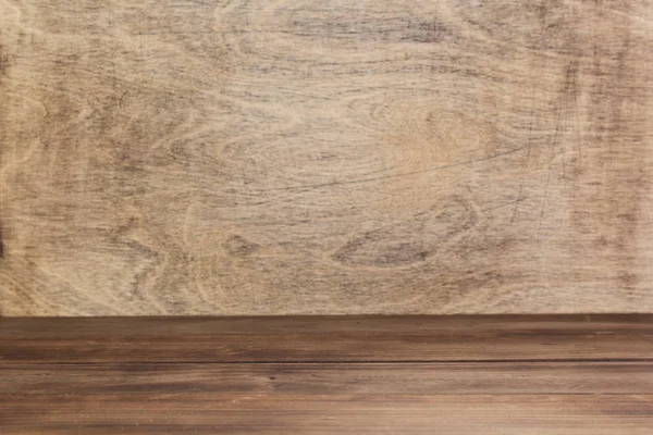 Pusty drewniany stolik z przodu — Zdjęcie stockowe