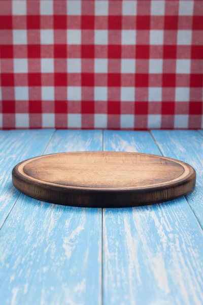 Pizza cutting board and napkin tablecloth — Stock Photo, Image