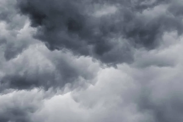 Hintergrund Aus Dunklen Wolken Bei Sturm Oder Gewitter Naturkatastrophen — Stockfoto