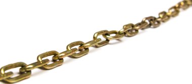 Beyaz yalıtılmış arka planda demir zincir çapraz