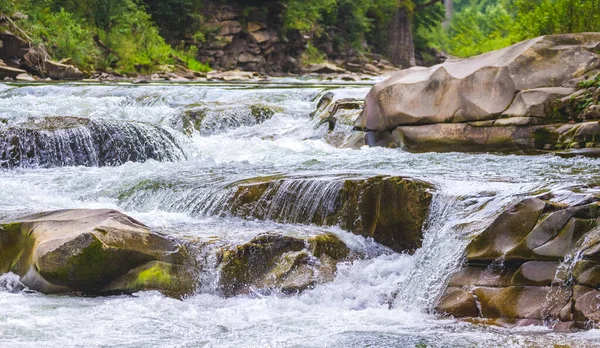 Mountain River Small Waterfall Summer Waterfall Yaremche Ukraine — Stock Photo, Image