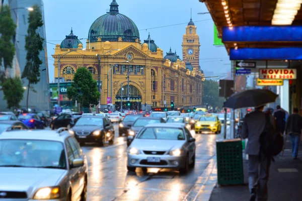 Melbourne Apr 20914 Trafik Utanför Flinders Street Station Var Den — Stockfoto