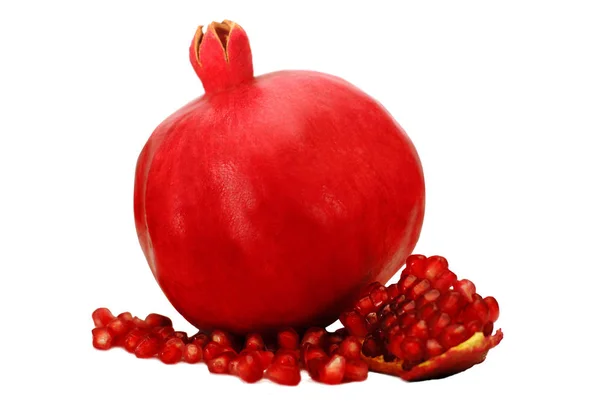 Granatäpple Frukt Med Frön Isolerad Vit Bakgrund Med Kopia Utrymme — Stockfoto