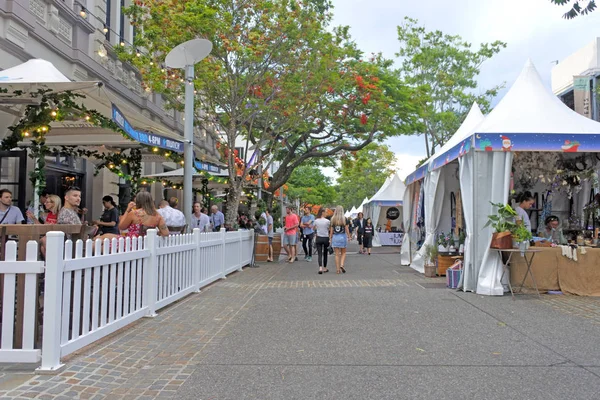 Brisbane Dec 2018 People Shopping Och Restauranger Southbank Nattmarknaden Brisbane — Stockfoto