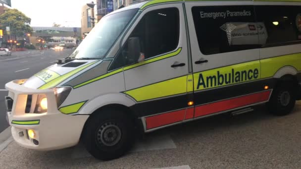 Brisbane Dic 2018 Ambulancia Terrestre South Bank Brisbane Todos Los — Vídeo de stock