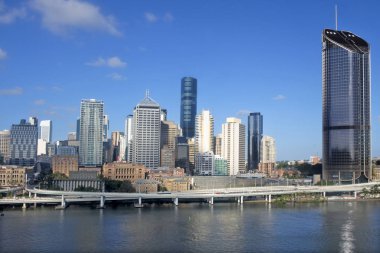 Hava kentsel peyzaj görünümü Southbank Parkland Queensland Avustralya ve Brisbane şehir şehir manzarası